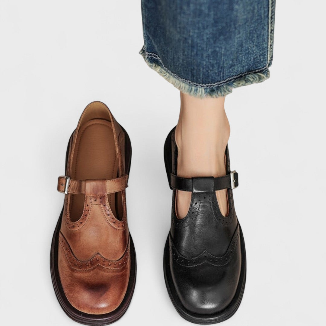 Mujer Zapatos con correa en T y detalles brogue-Shoes for women-Casaluzia