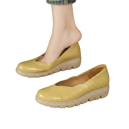 Mujer Zapatos tipo bailarina con suela de cuña y escote en V-Footwear for women-Casaluzia