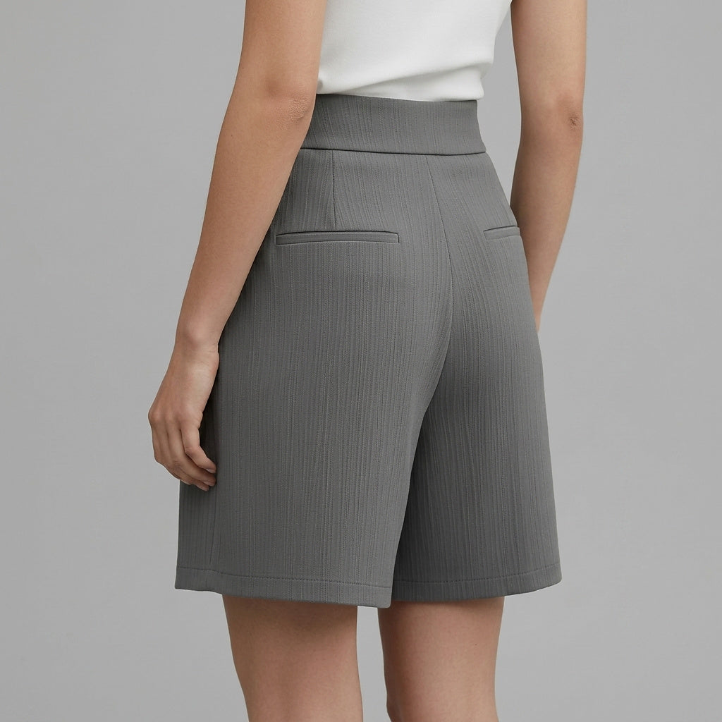 Mujeres Pantalones cortos de cintura alta con pernera ancha y pinzas delanteras y cierre de doble botón-Shorts for women-Casaluzia