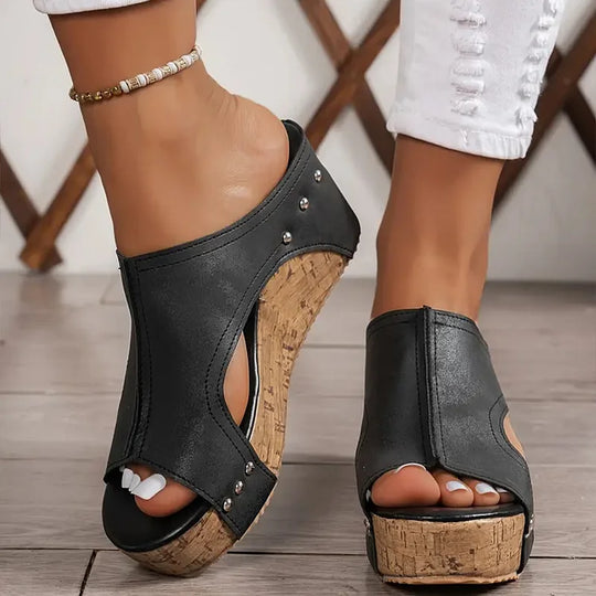 Mules de cuña de corcho con tachuelas para mujer-Footwear for women-Casaluzia