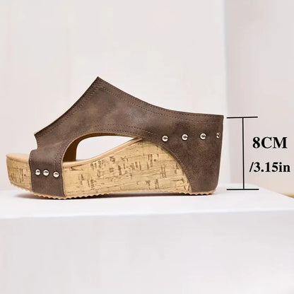Mules de cuña de corcho con tachuelas para mujer-Footwear for women-Casaluzia