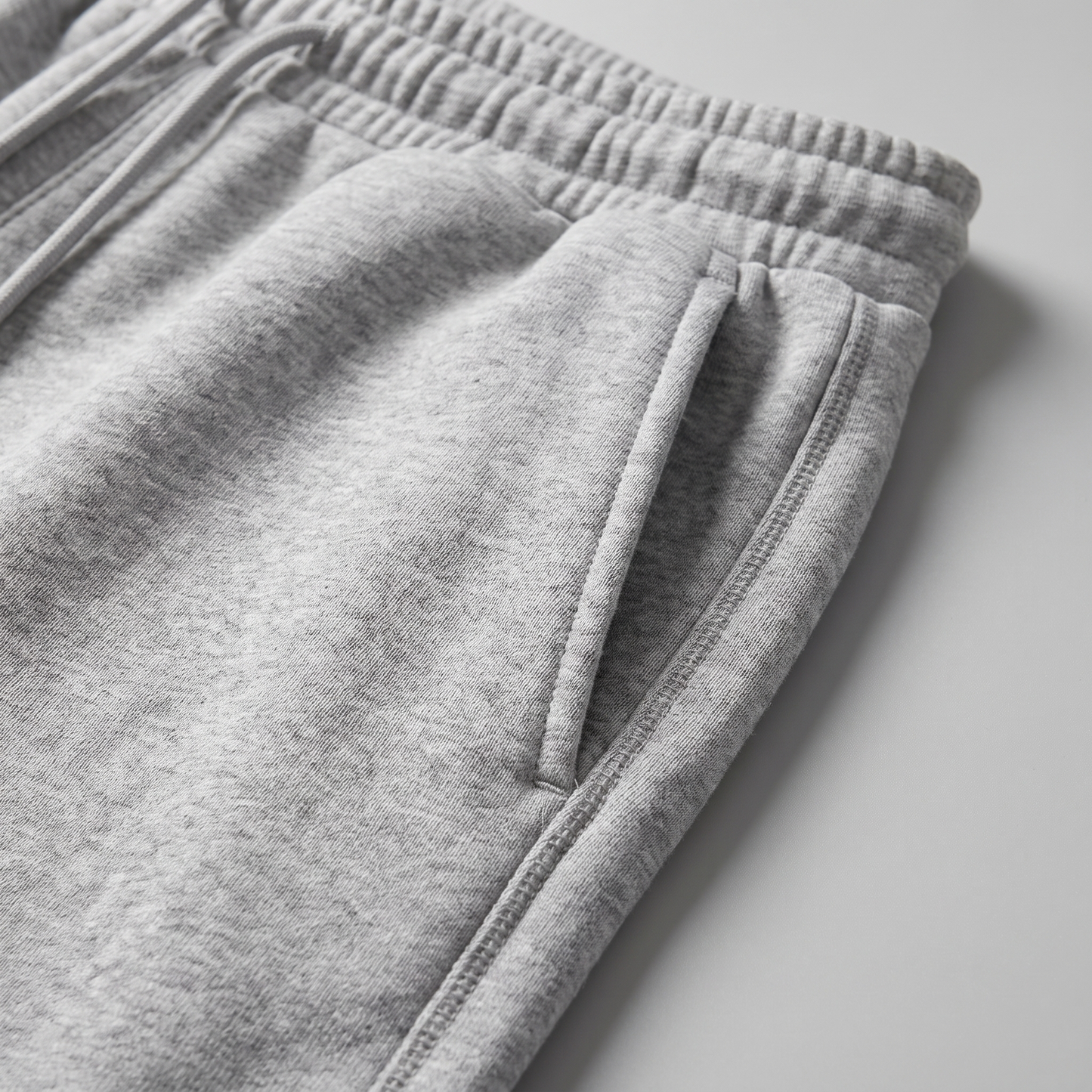Pantalones cortos de felpa para hombre con cordón y costuras detalladas-Shorts for men-Casaluzia