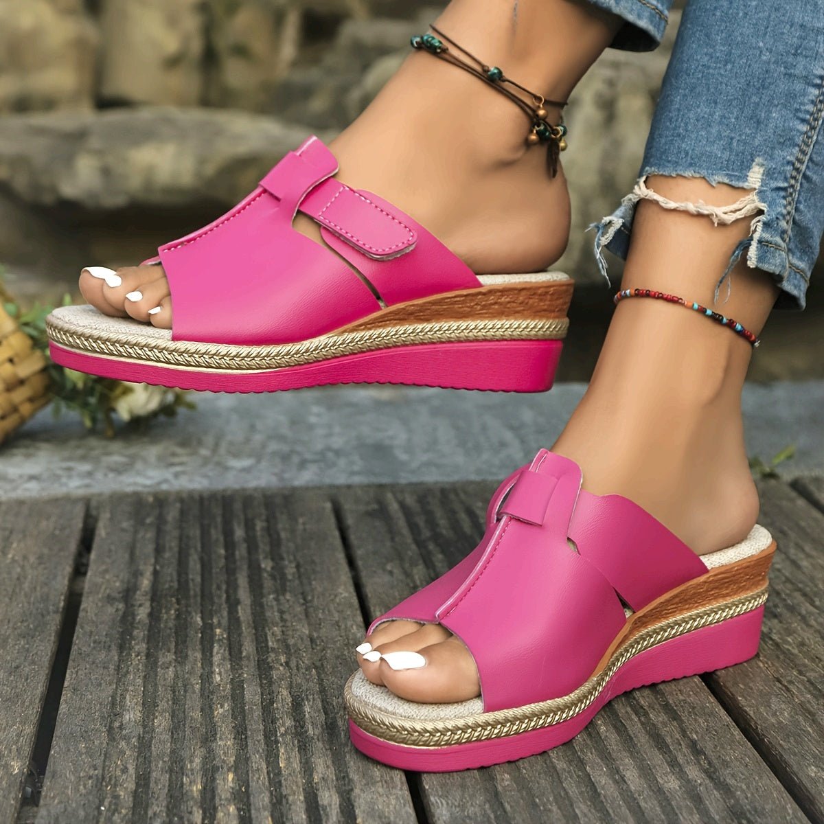 Sandalias de cuña para mujer con cierre de velcro-Footwear for women-Casaluzia