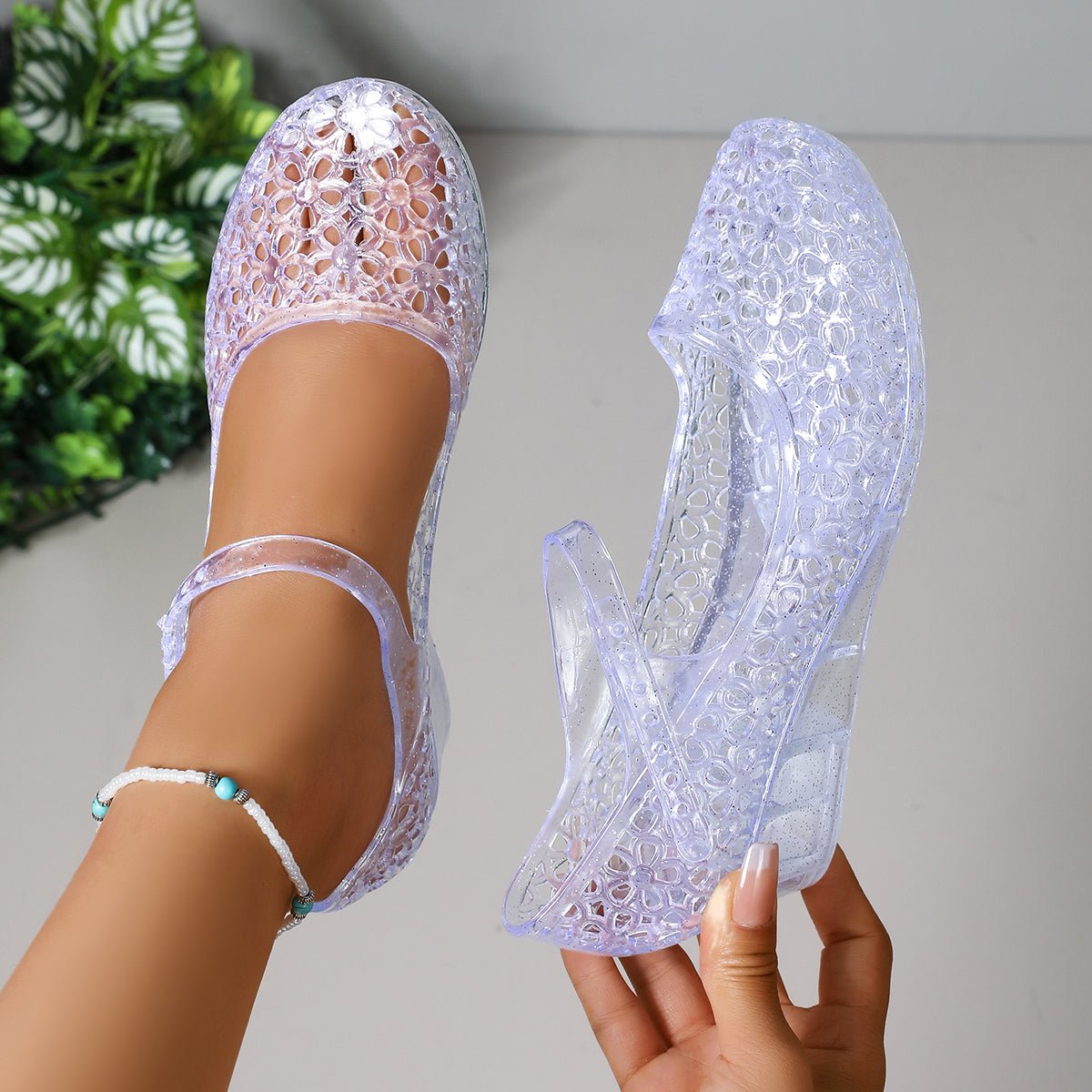 Sandalias de cuña tipo jelly para mujer con patrón calado-Footwear for women-Casaluzia