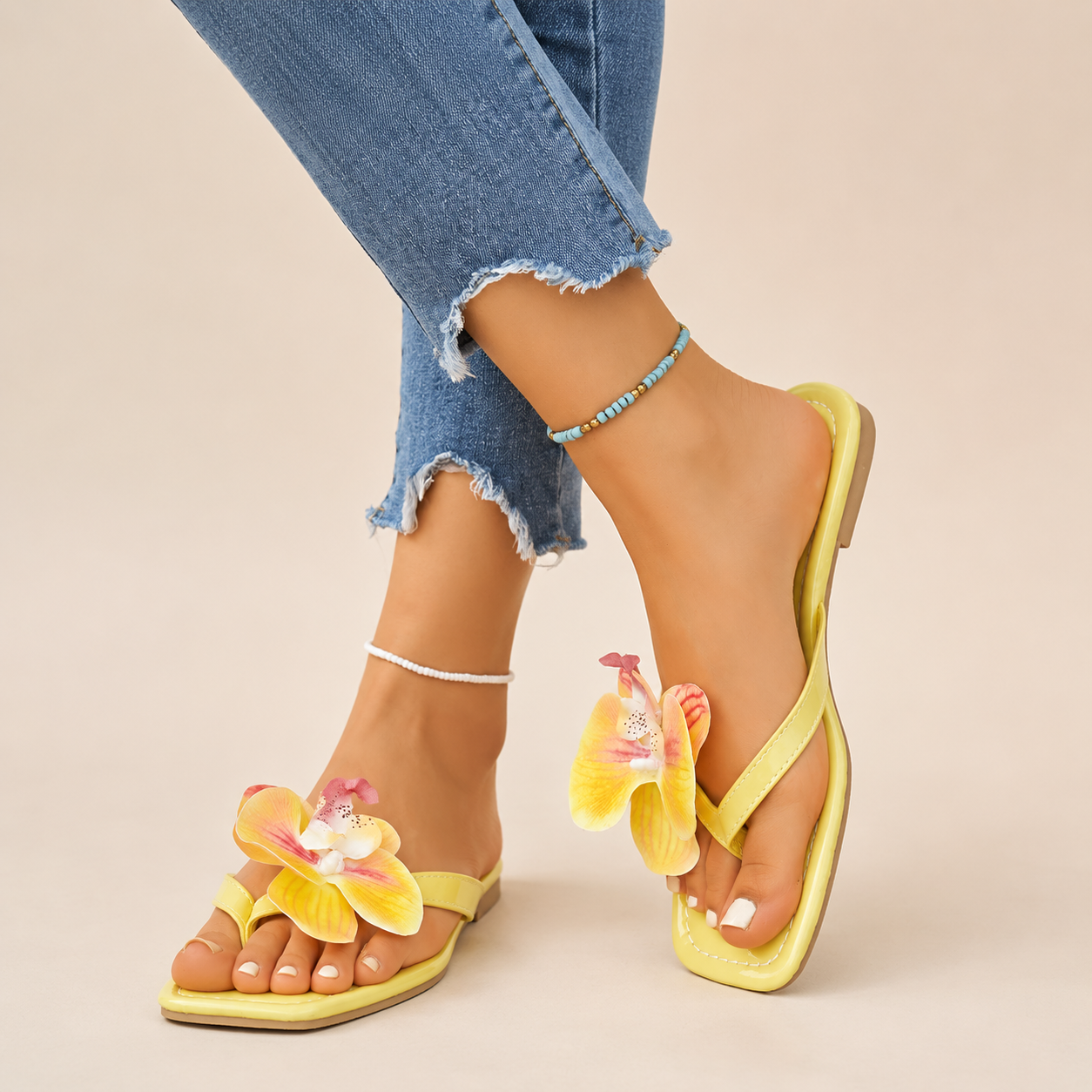 Sandalias de dedo con flores y punta cuadrada para mujer-Footwear for women-Casaluzia