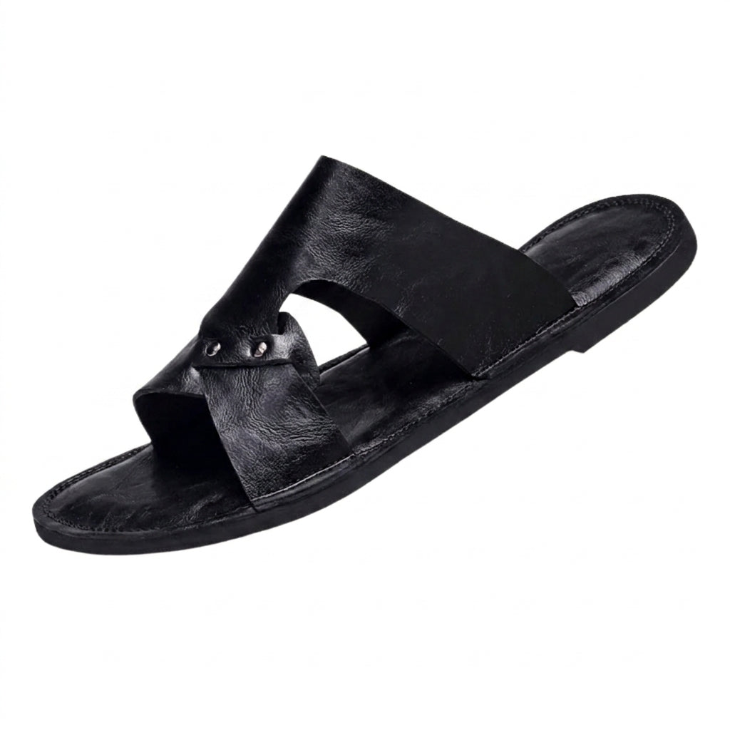 Sandalias para hombre tipo slide con tira calada y remaches metálicos-Footwear for men-Casaluzia