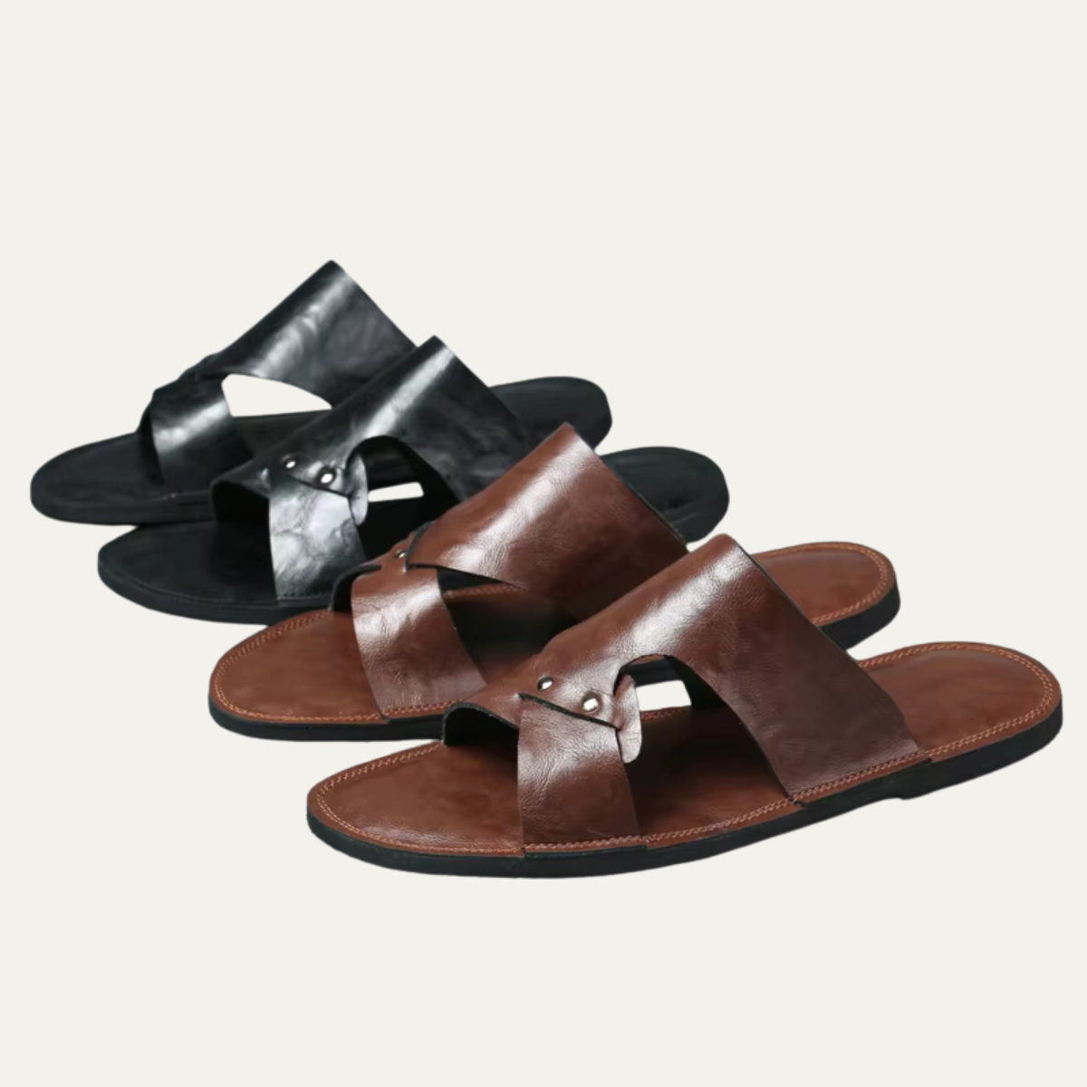 Sandalias para hombre tipo slide con tira calada y remaches metálicos-Footwear for men-Casaluzia