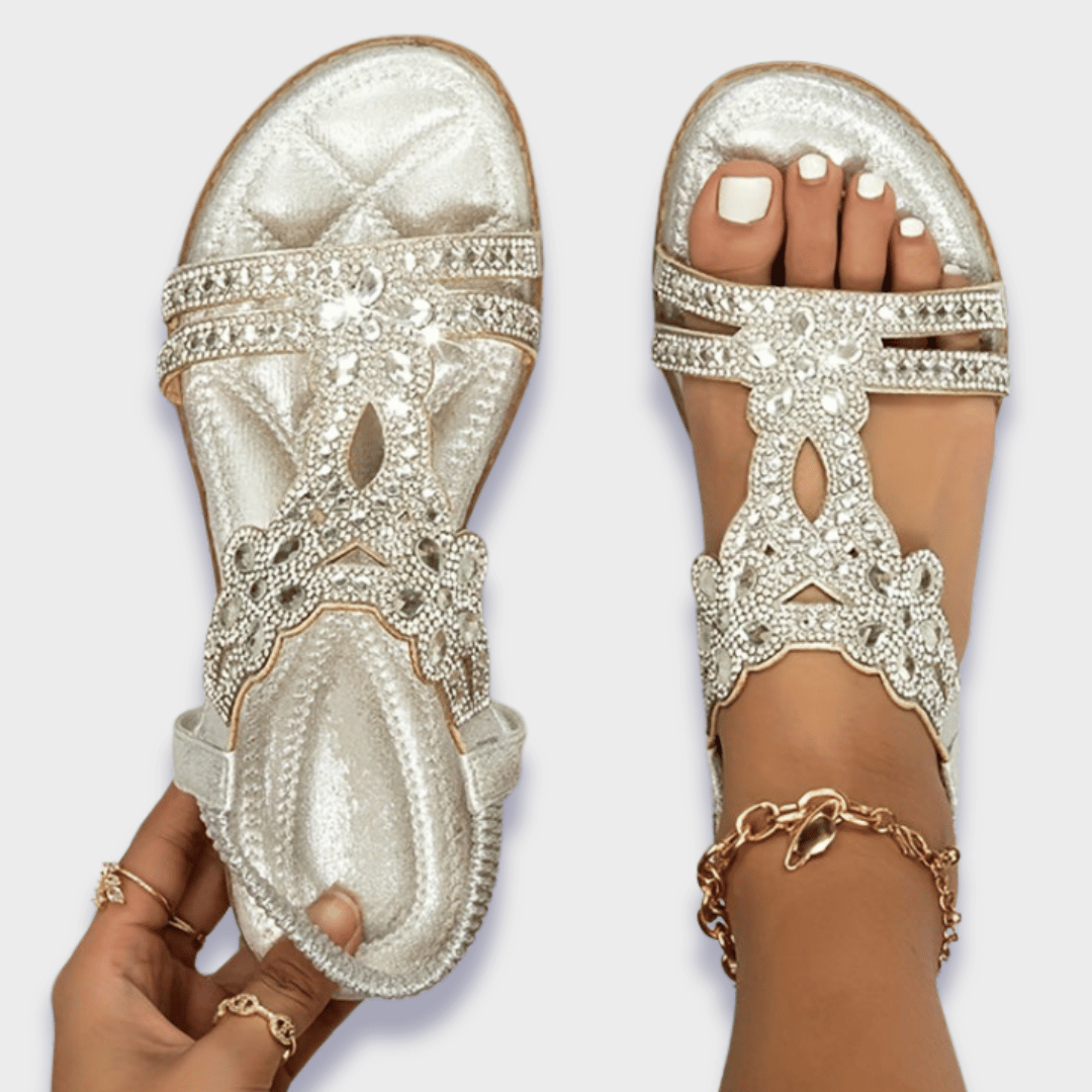 Sandalias planas con tira en T y adornos para mujer-Footwear for women-Casaluzia
