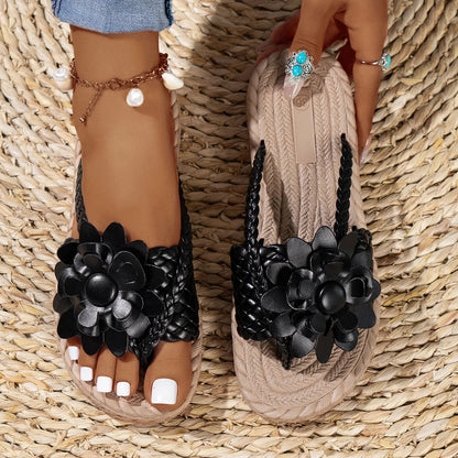 Sandalias planas con tiras trenzadas y flores para mujer-Footwear for women-Casaluzia