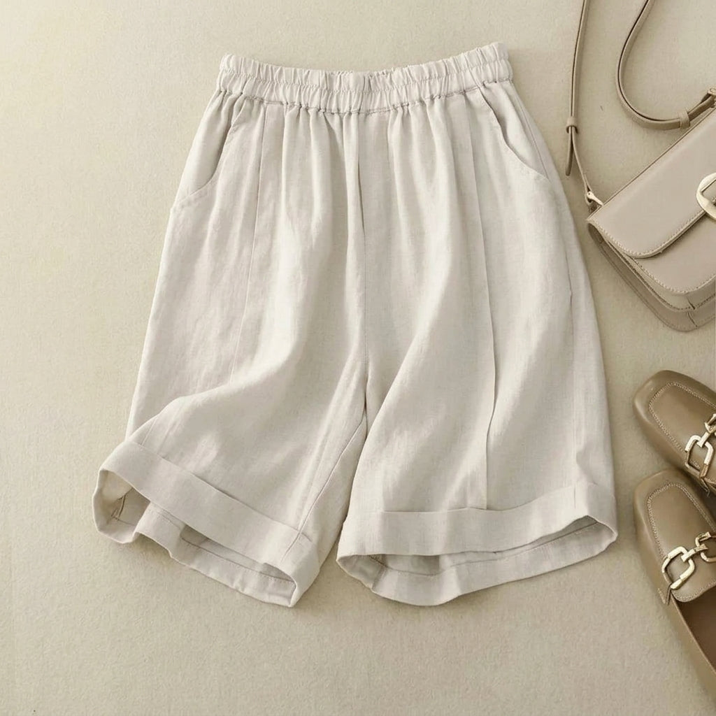 Short de mujer con cintura elástica, dobladillo doblado y bolsillos laterales-Shorts for women-Casaluzia