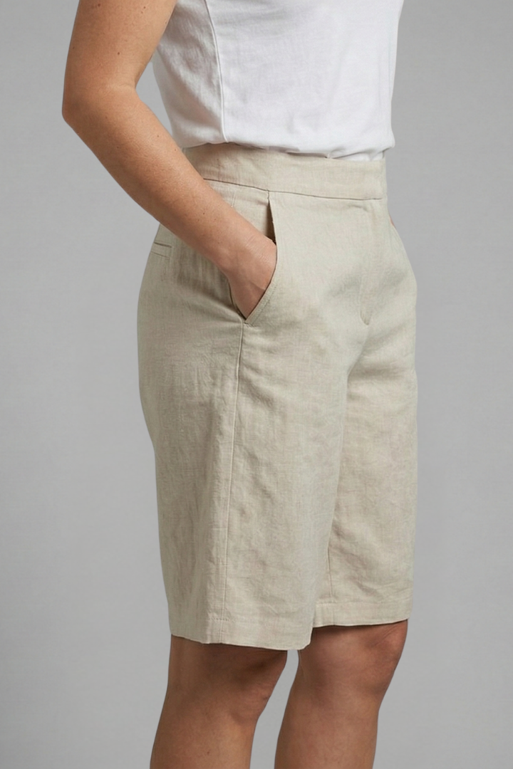 Shorts de tiro alto hasta la rodilla para mujer con bolsillos inclinados-Shorts for women-Casaluzia