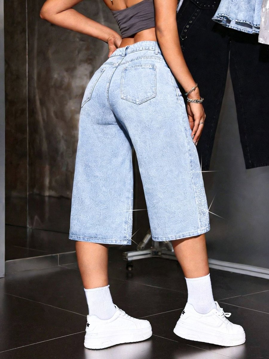 Shorts tipo bermuda de tiro alto con pedrería para mujer-Shorts for women-Casaluzia