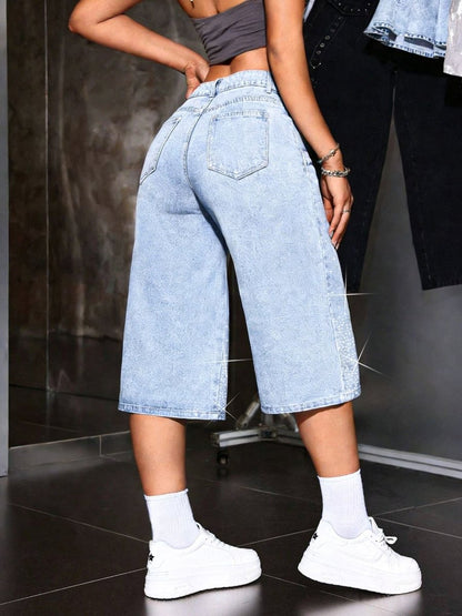 Shorts tipo bermuda de tiro alto con pedrería para mujer-Shorts for women-Casaluzia