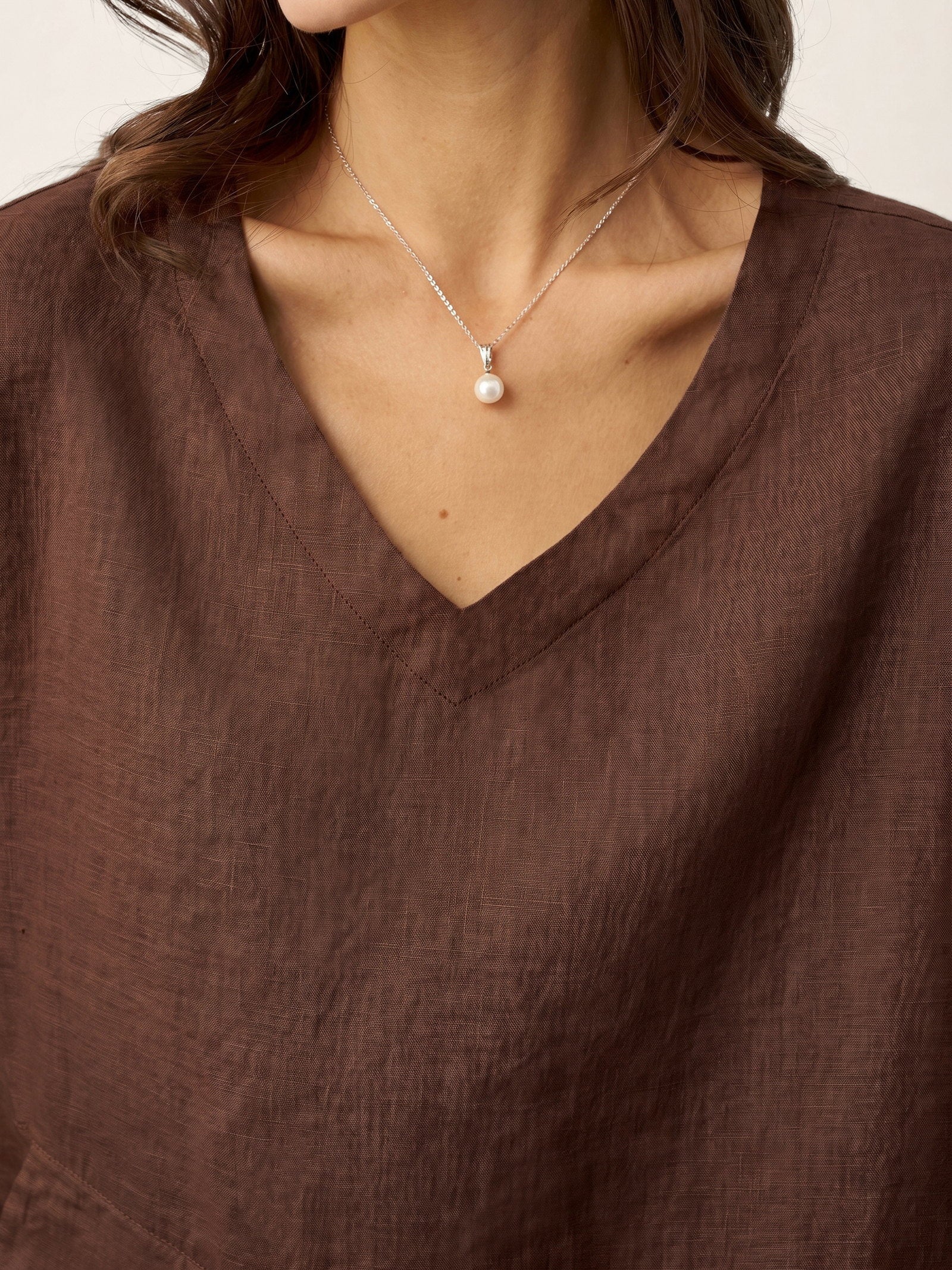 Top de lino con cuello en V y dobladillo a capas para mujer-Tops for women-Casaluzia