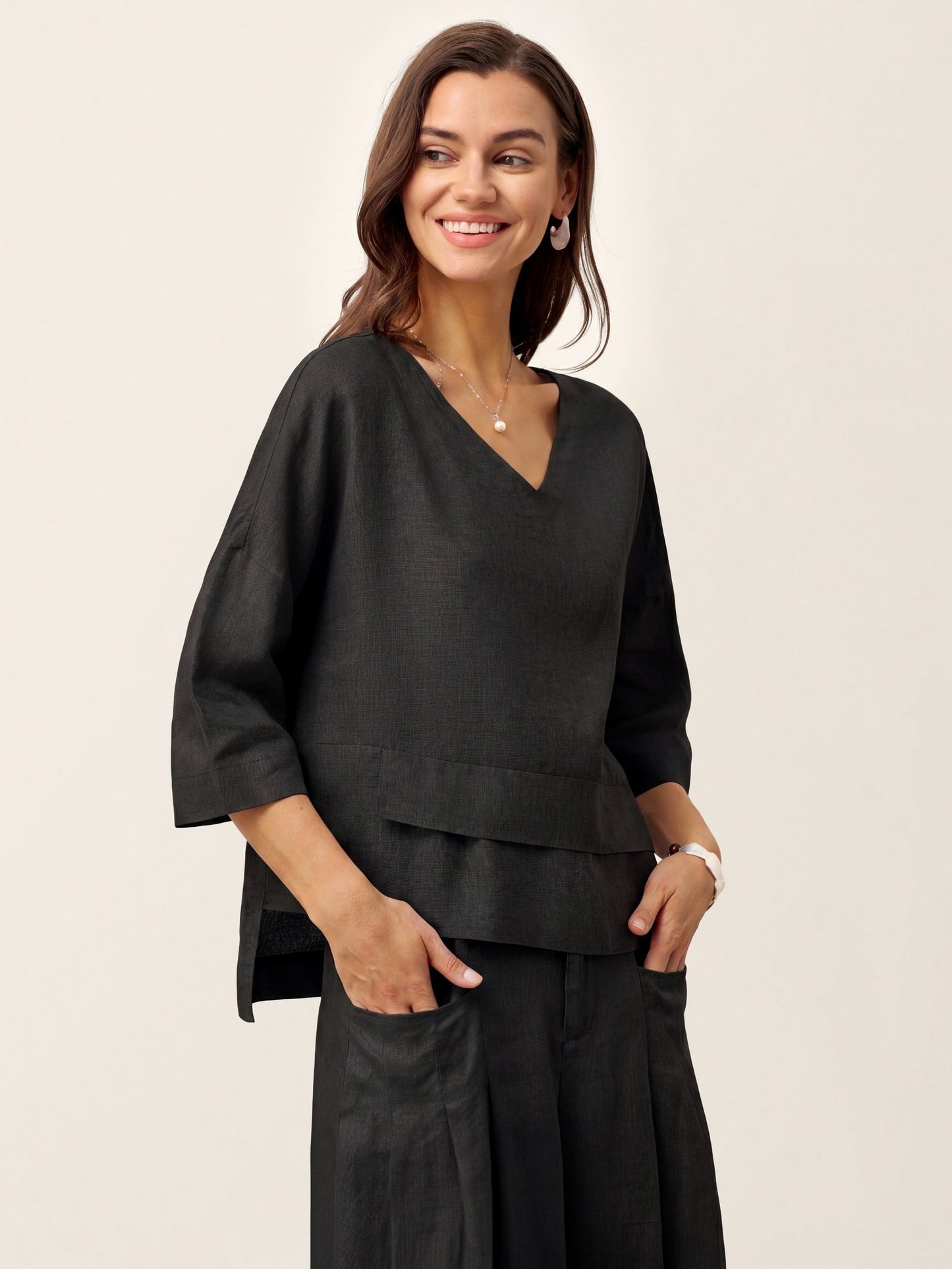 Top de lino con cuello en V y dobladillo a capas para mujer-Tops for women-Casaluzia
