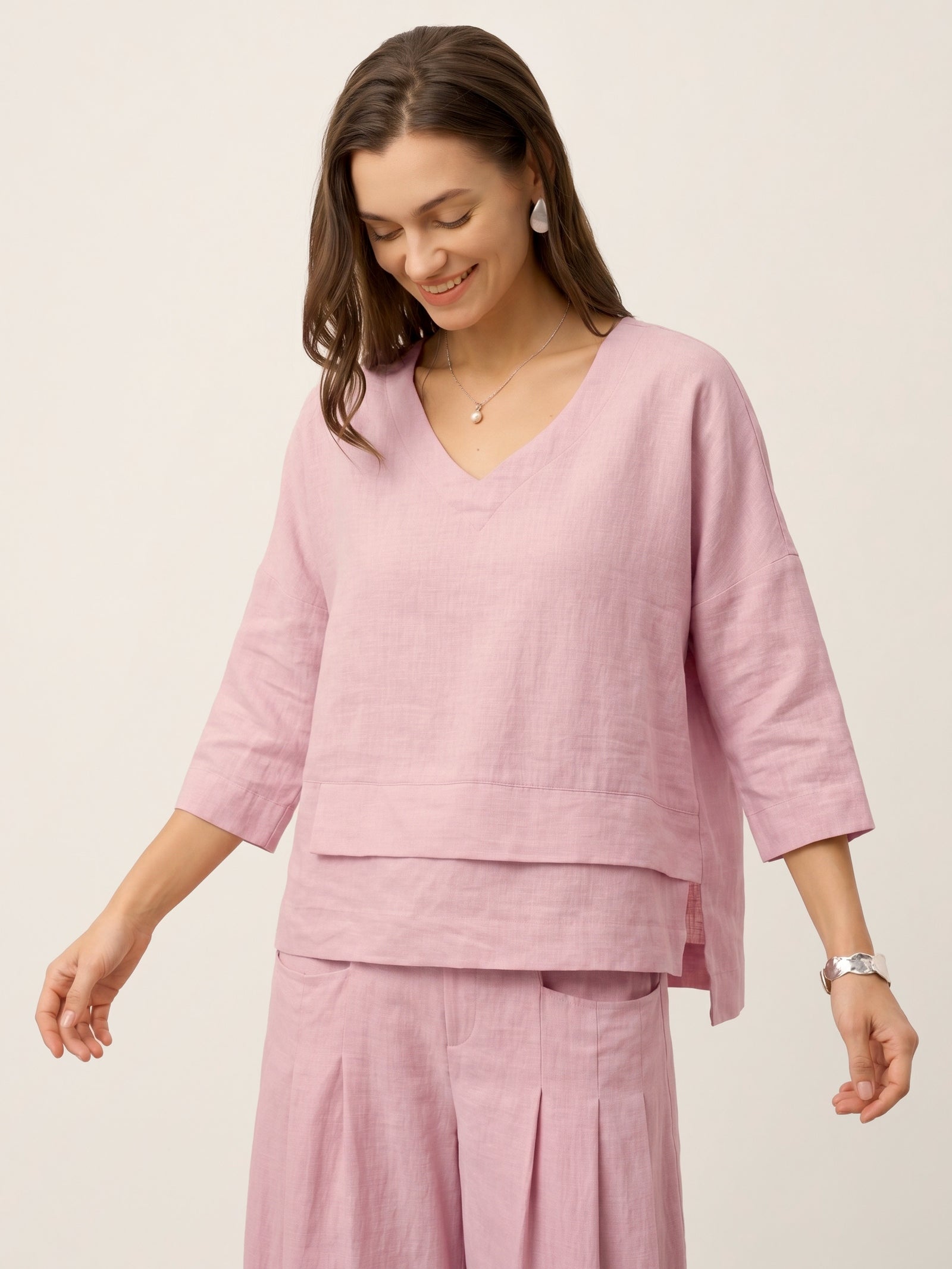 Top de lino con cuello en V y dobladillo a capas para mujer-Tops for women-Casaluzia