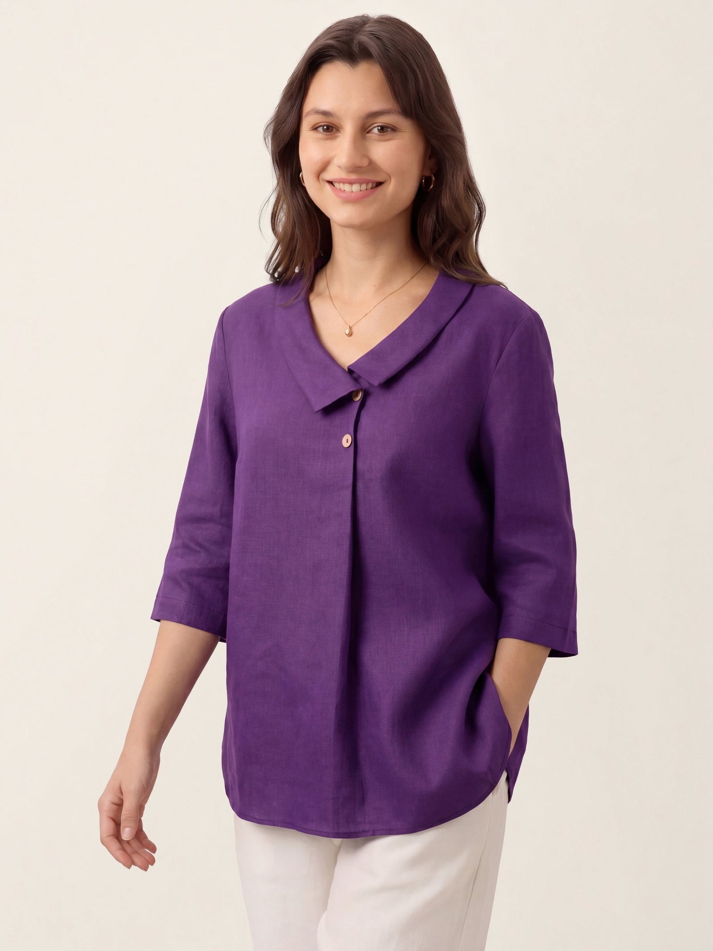 Top de lino para mujer con cuello asimétrico-Tops for women-Casaluzia