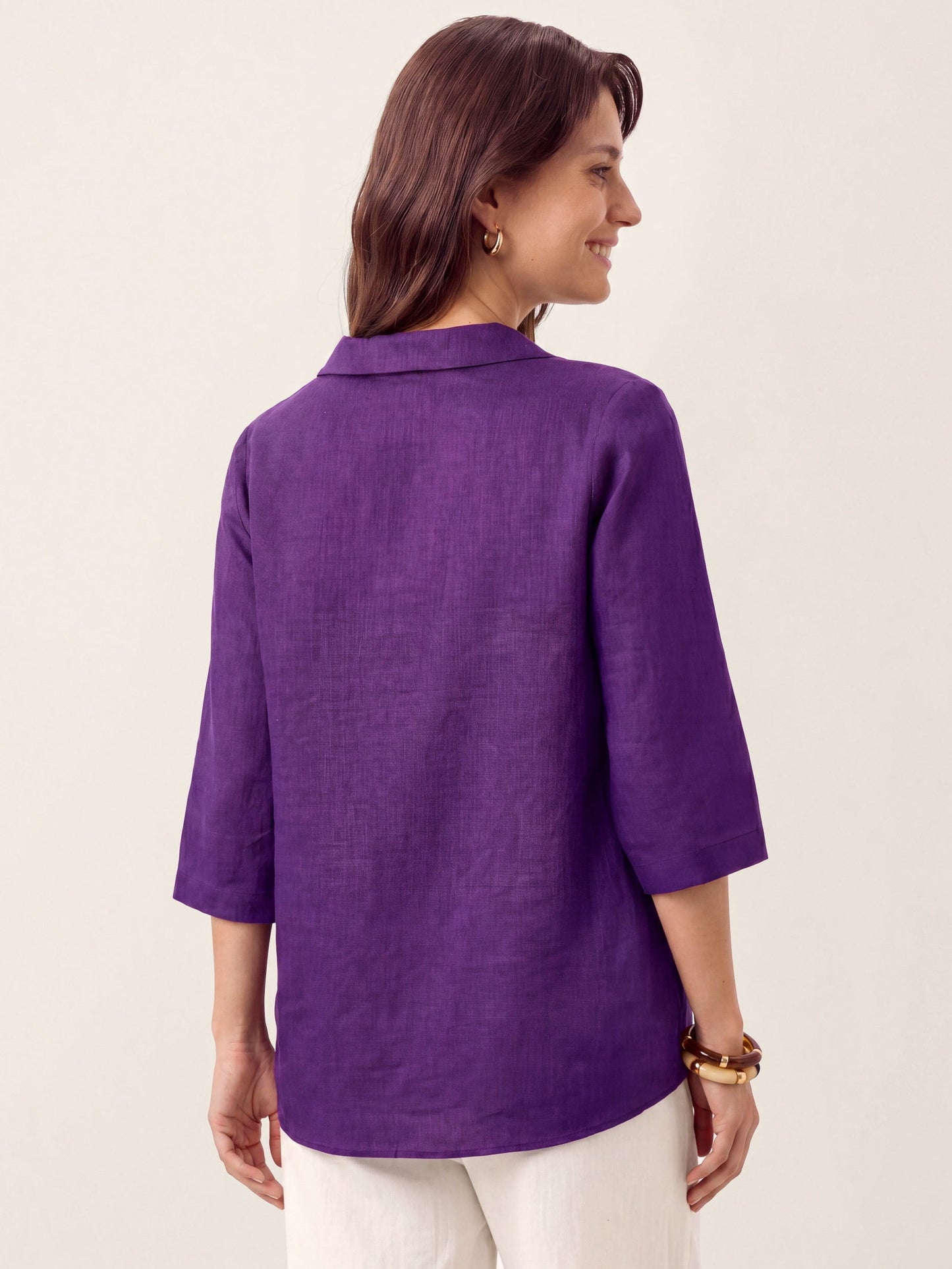 Top de lino para mujer con cuello asimétrico-Tops for women-Casaluzia