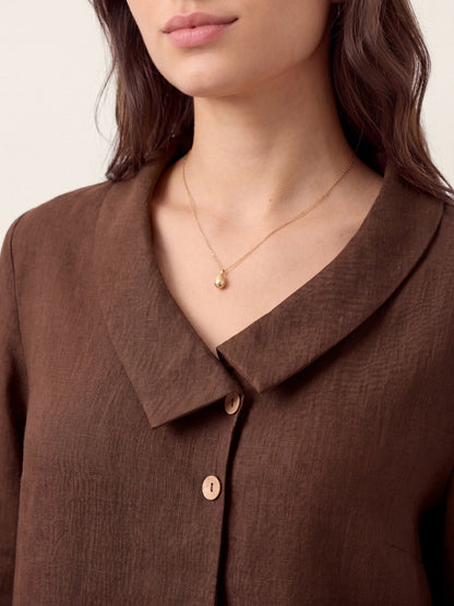 Top de lino para mujer con cuello asimétrico-Tops for women-Casaluzia