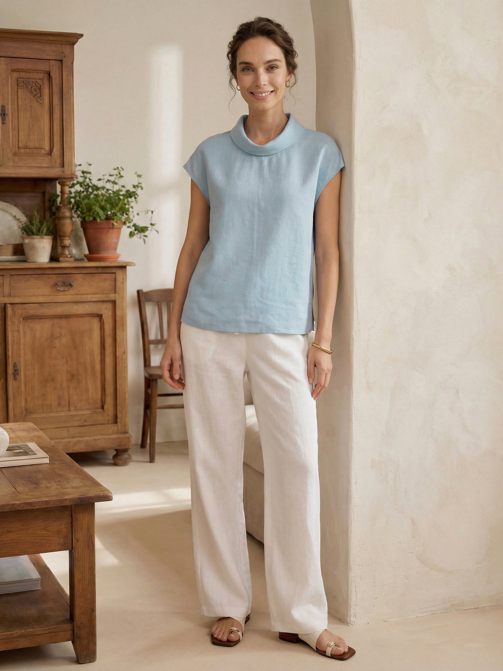 Top de lino para mujer con manga corta y cuello doblado-Tops for women-Casaluzia