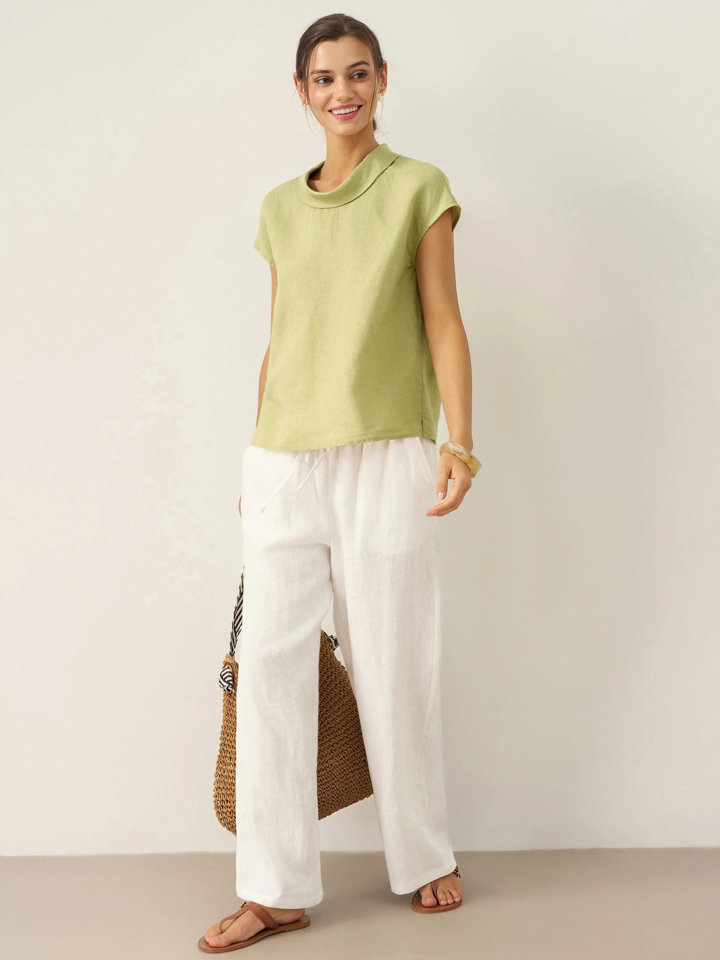 Top de lino para mujer con manga corta y cuello doblado-Tops for women-Casaluzia