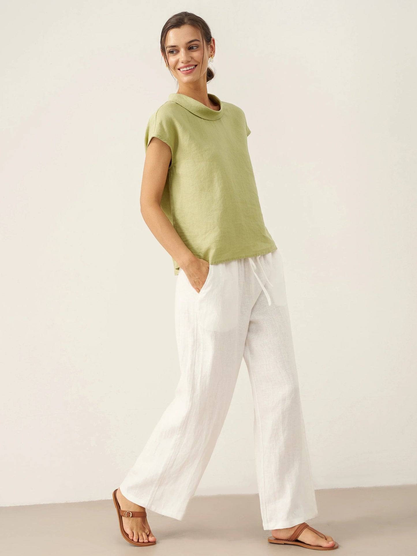 Top de lino para mujer con manga corta y cuello doblado-Tops for women-Casaluzia