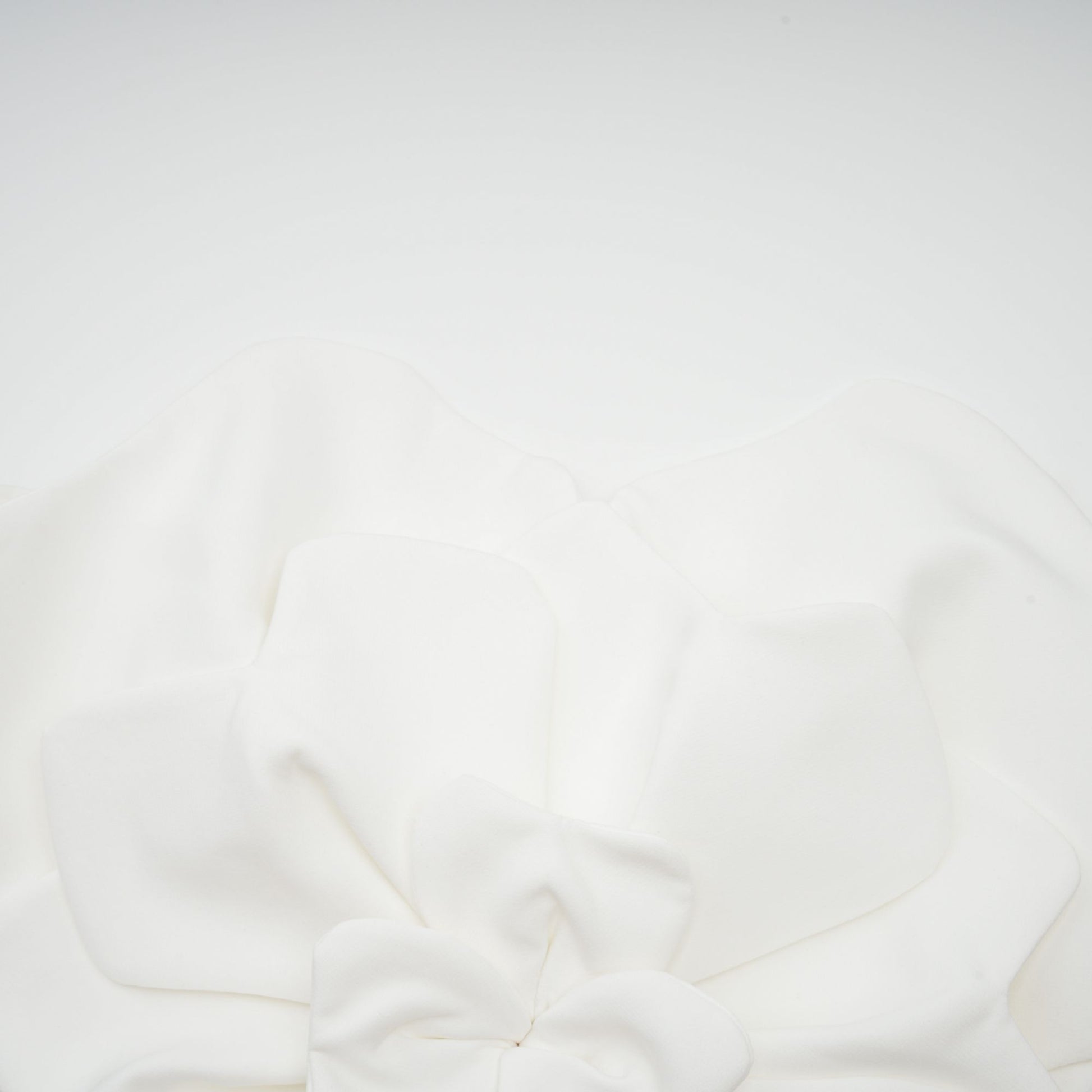 Top sin tirantes con aplique floral para mujer-Tops for women-Casaluzia