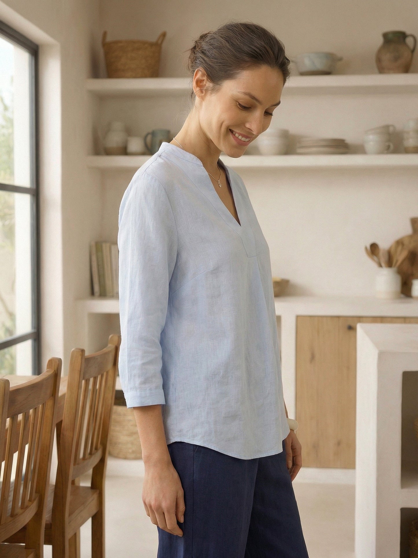 Túnica de lino con cuello en V para mujer-Shirts for women-Casaluzia