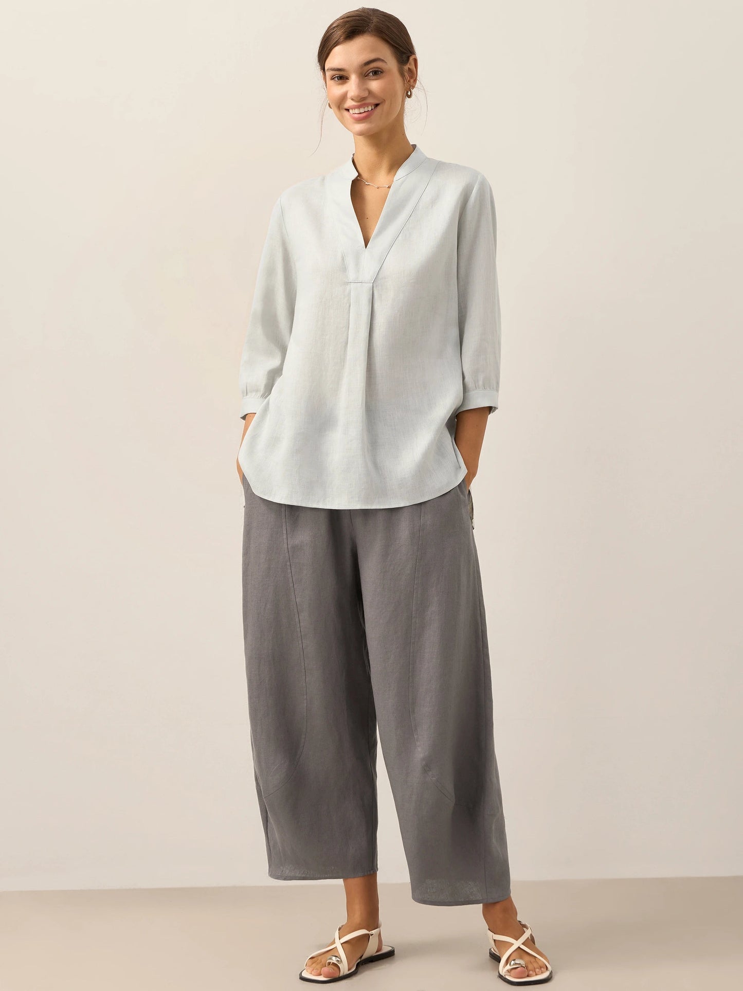 Túnica de lino con cuello en V para mujer-Shirts for women-Casaluzia