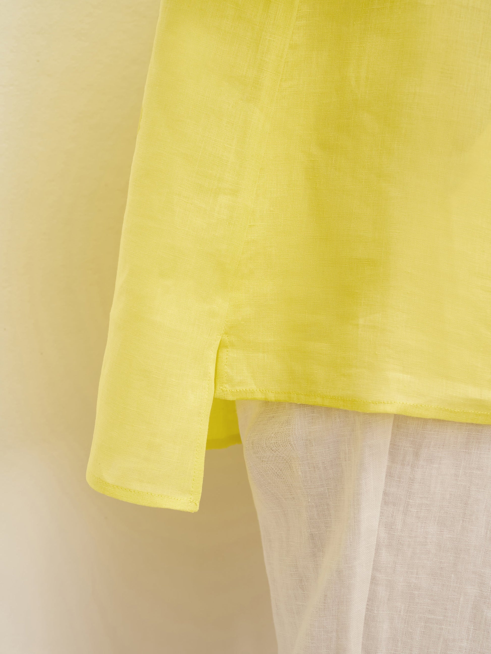 Túnica de lino con cuello en V para mujer-Shirts for women-Casaluzia