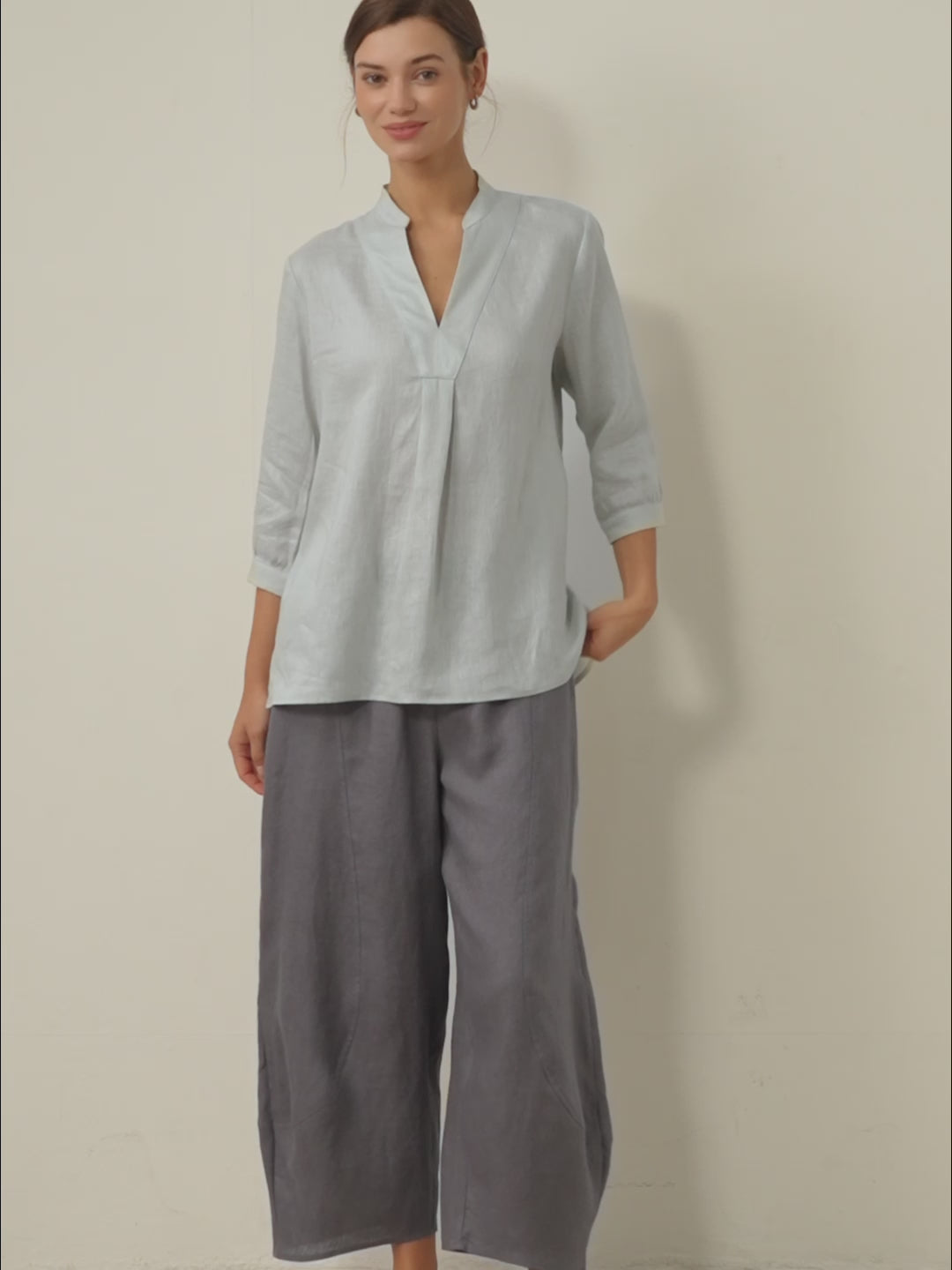 Túnica de lino con cuello en V para mujer-Shirts for women-Casaluzia