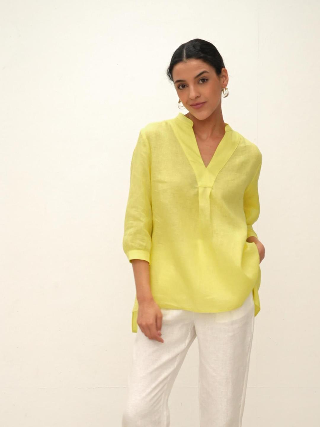 Túnica de lino con cuello en V para mujer-Shirts for women-Casaluzia