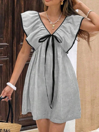 Vestido corto a rayas para mujer con mangas con volantes-Mini Dress-Casaluzia