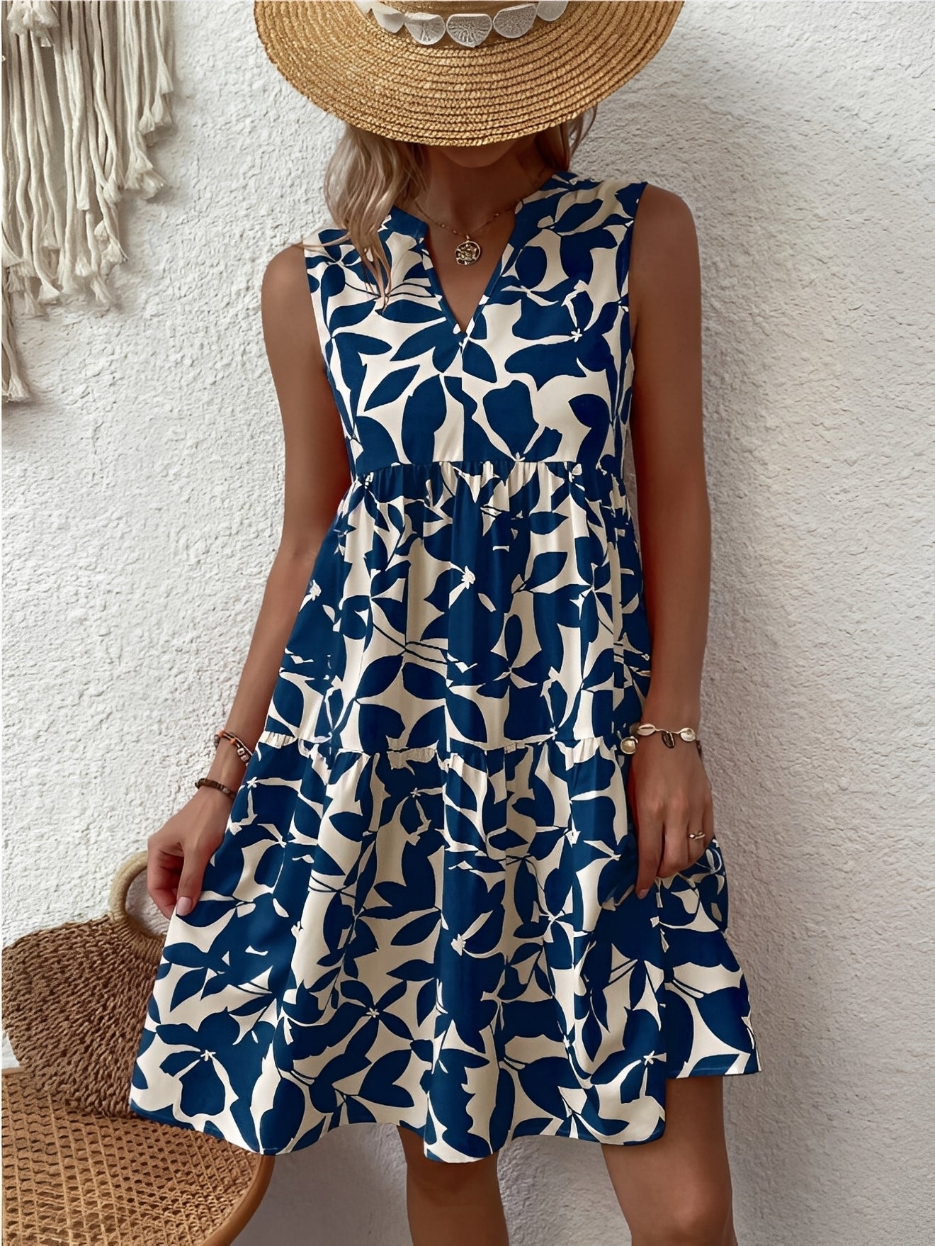 Vestido corto para mujer sin mangas con escote en V y falda en capas-Mini Dress-Casaluzia