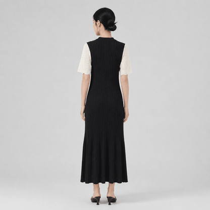 Vestido de mujer en punto acanalado con cuello y botones-Midi Dress-Casaluzia