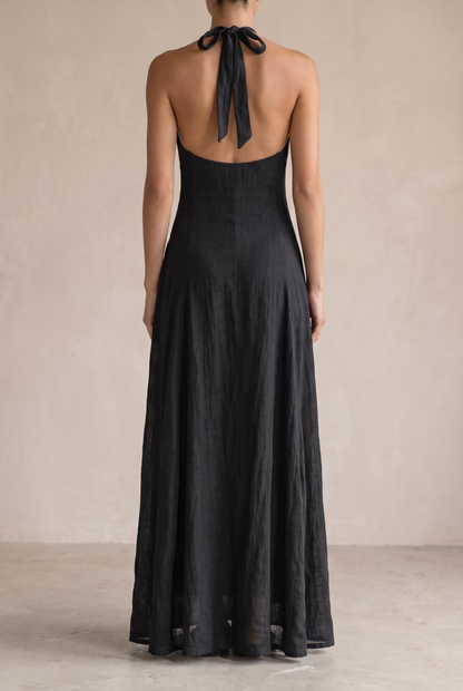 Vestido largo de mujer con cuello halter y bolsillos laterales-Maxi Dress-Casaluzia