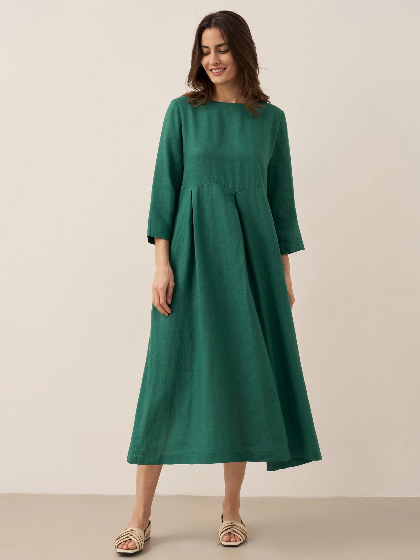 Vestido midi de lino con cuello barco y pliegues para mujer-Midi Dress-Casaluzia