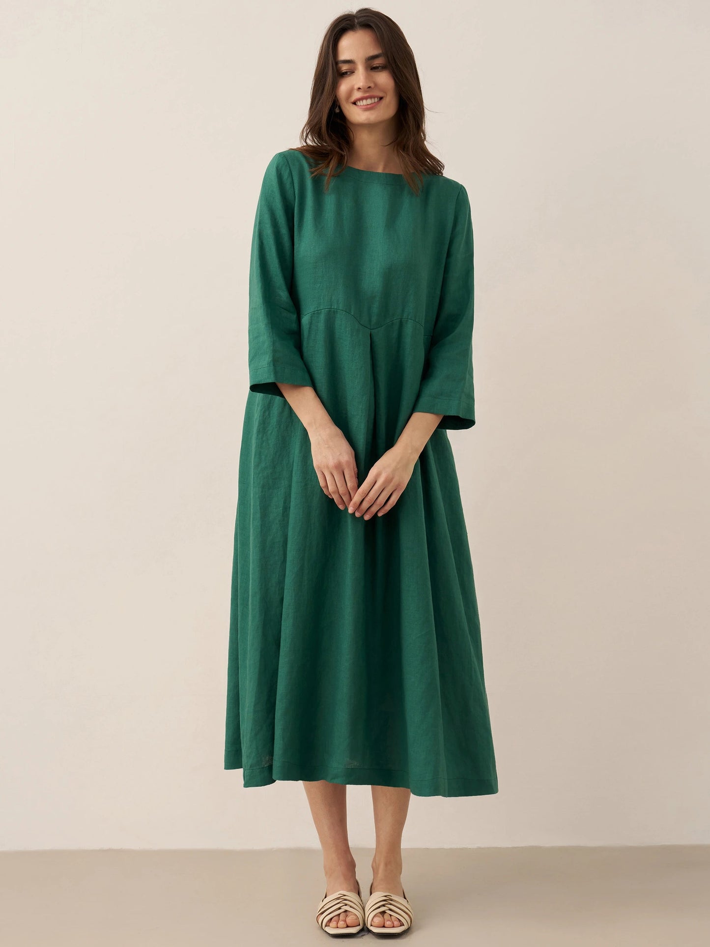Vestido midi de lino con cuello barco y pliegues para mujer-Midi Dress-Casaluzia