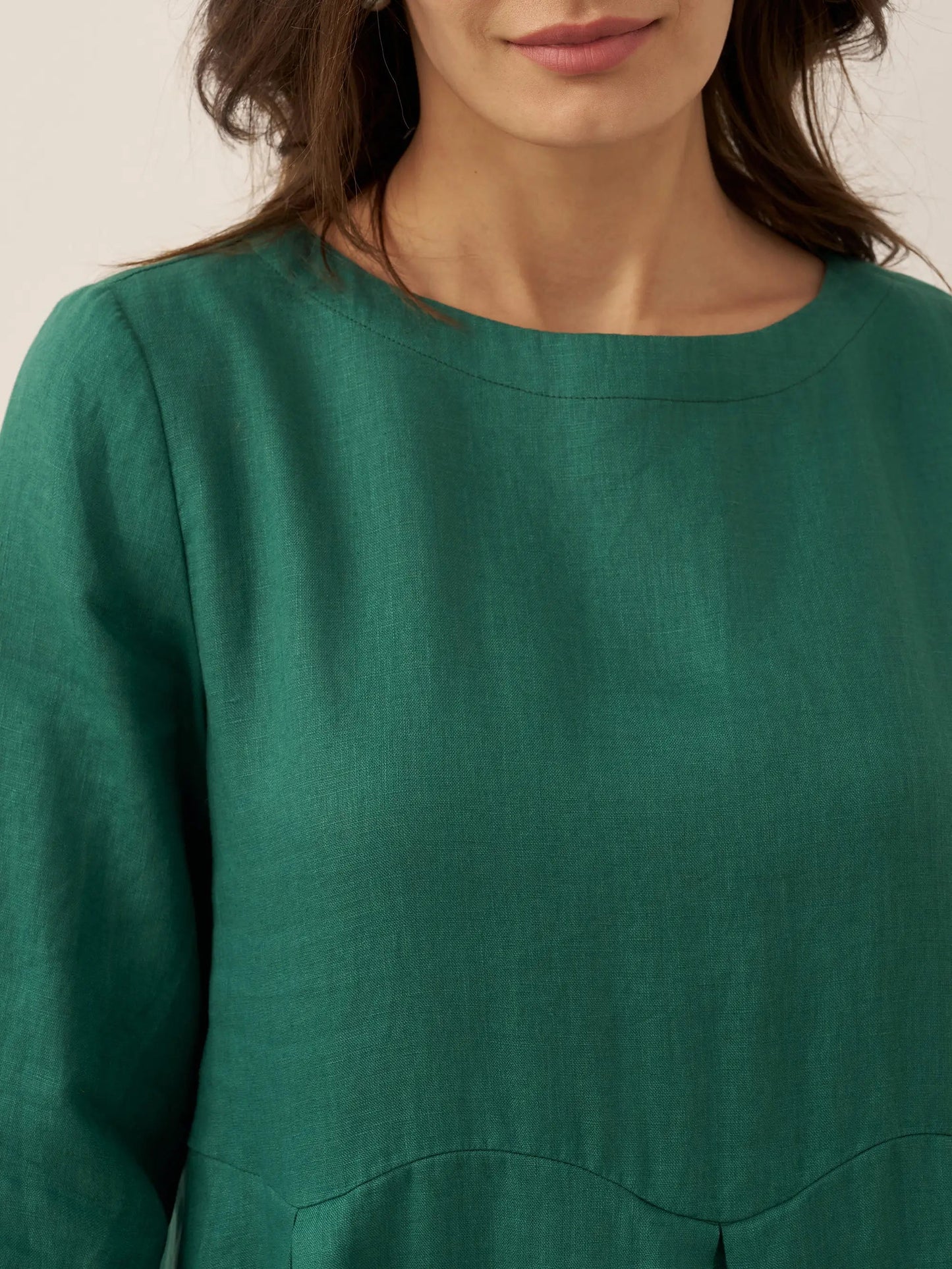 Vestido midi de lino con cuello barco y pliegues para mujer-Midi Dress-Casaluzia