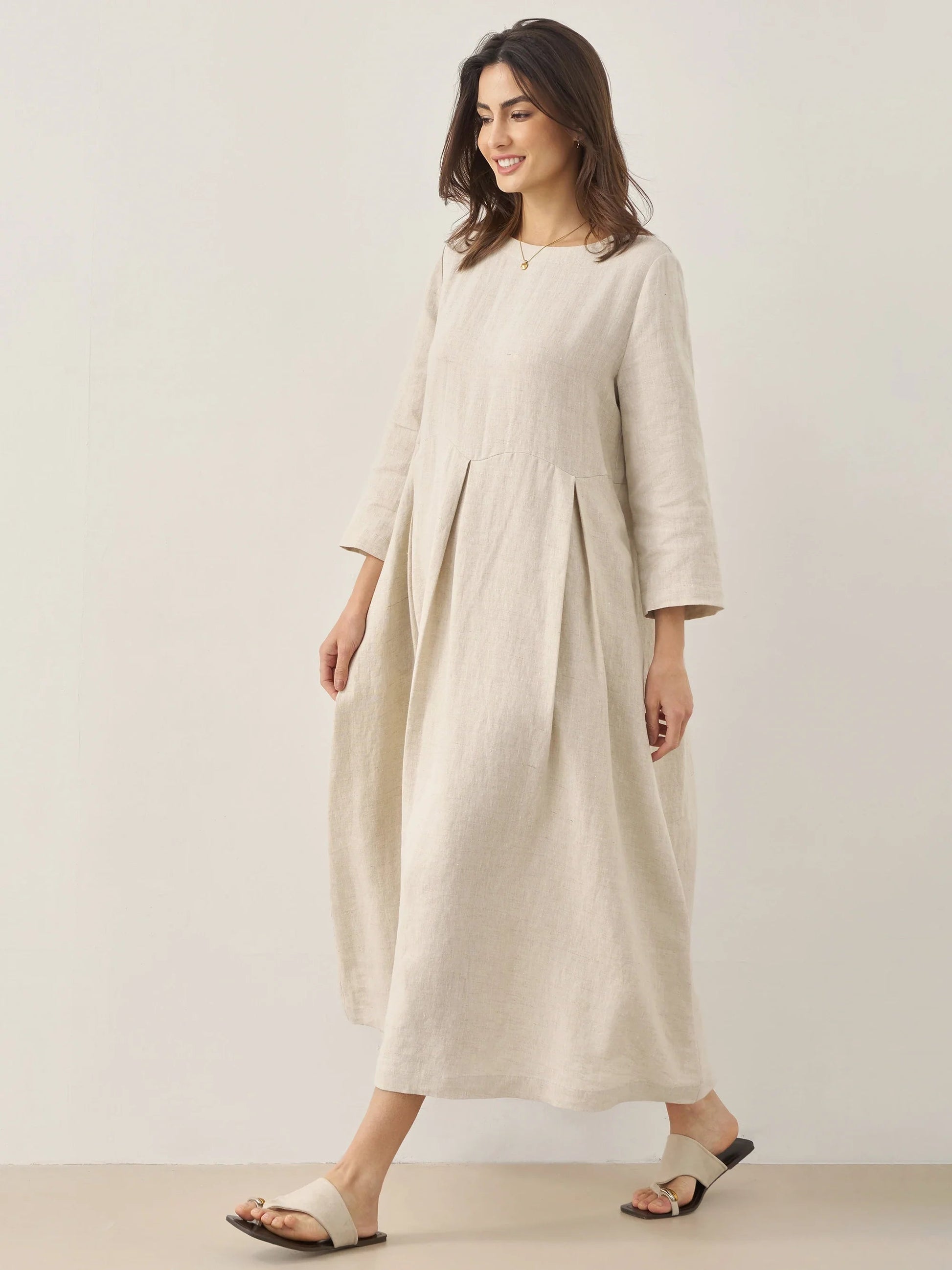 Vestido midi de lino con cuello barco y pliegues para mujer-Midi Dress-Casaluzia