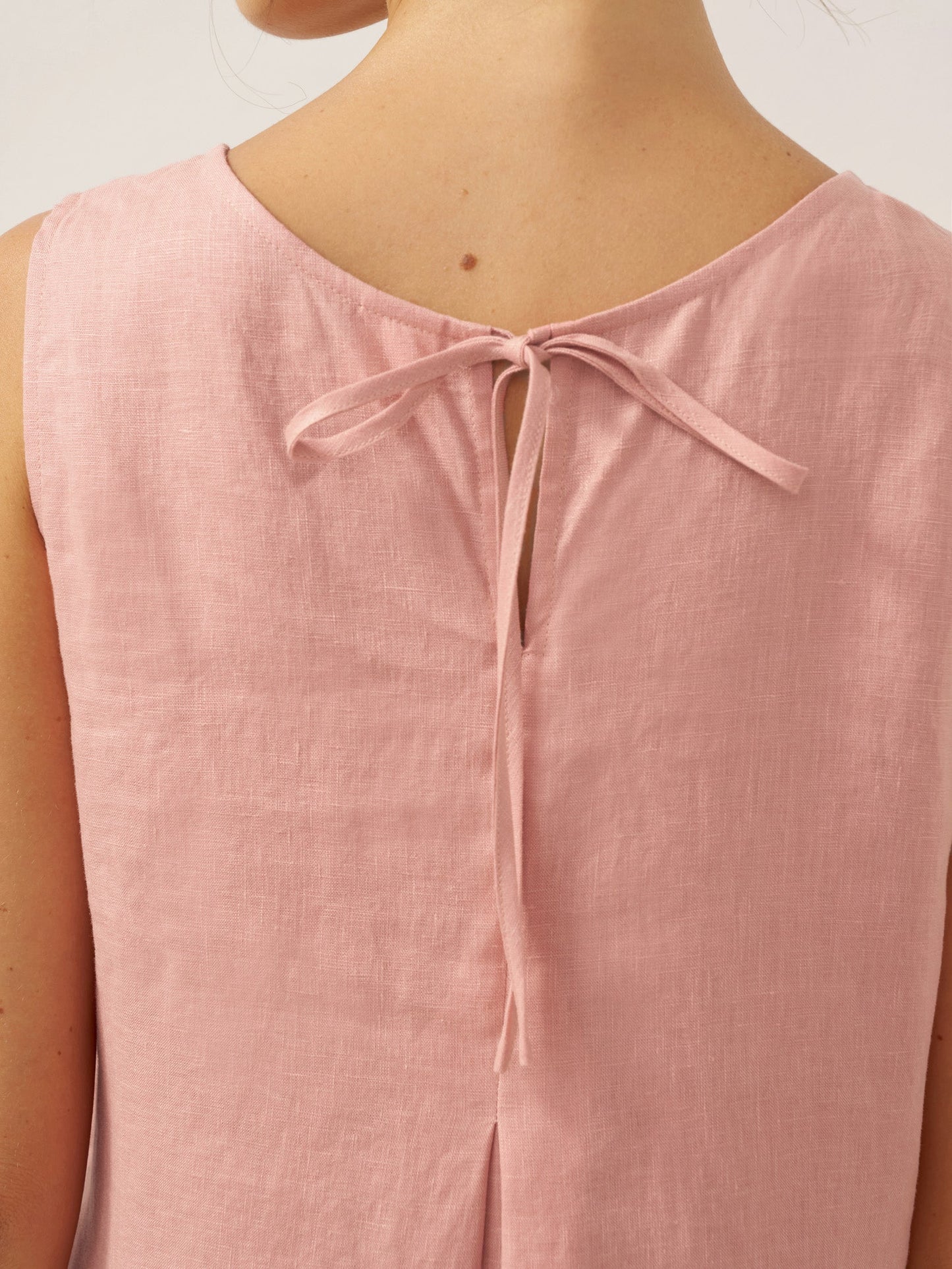 Vestido midi de lino sin mangas con cuello en V para mujer-Midi Dress-Casaluzia