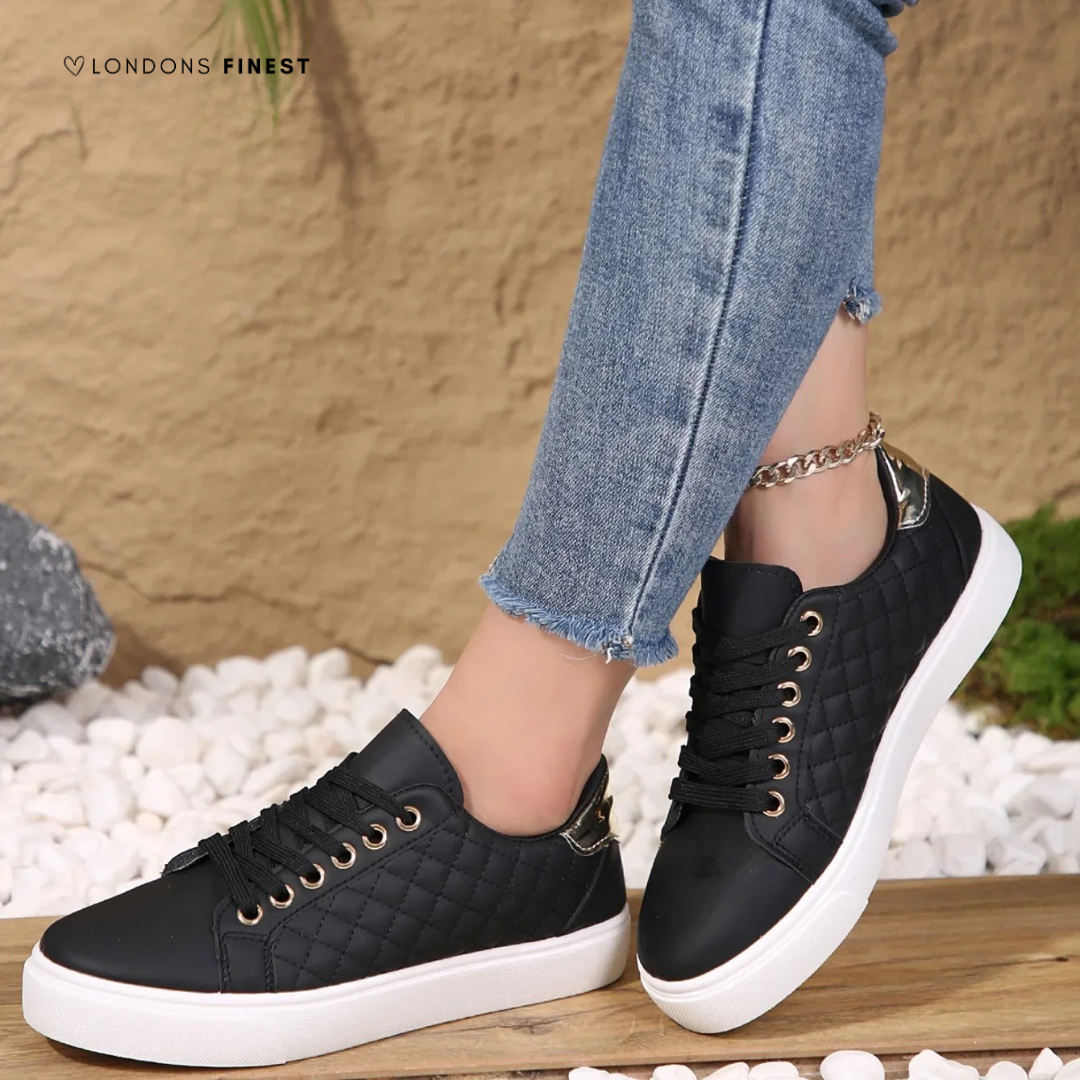Zapatillas bajas acolchadas para mujer-Footwear for women-Casaluzia