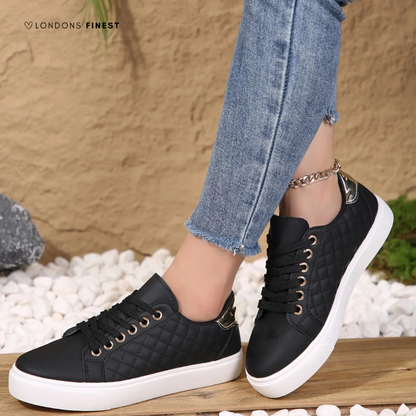 Zapatillas bajas acolchadas para mujer-Footwear for women-Casaluzia