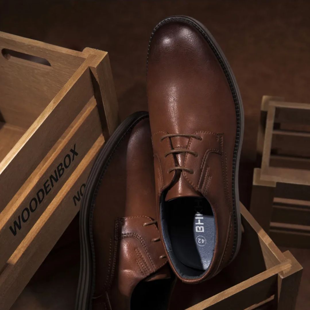 Zapatillas Derby con cordones para hombre con suela en contraste-Footwear for men-Casaluzia
