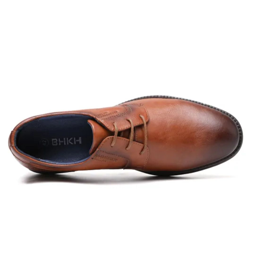 Zapatillas Derby con cordones para hombre con suela en contraste-Footwear for men-Casaluzia