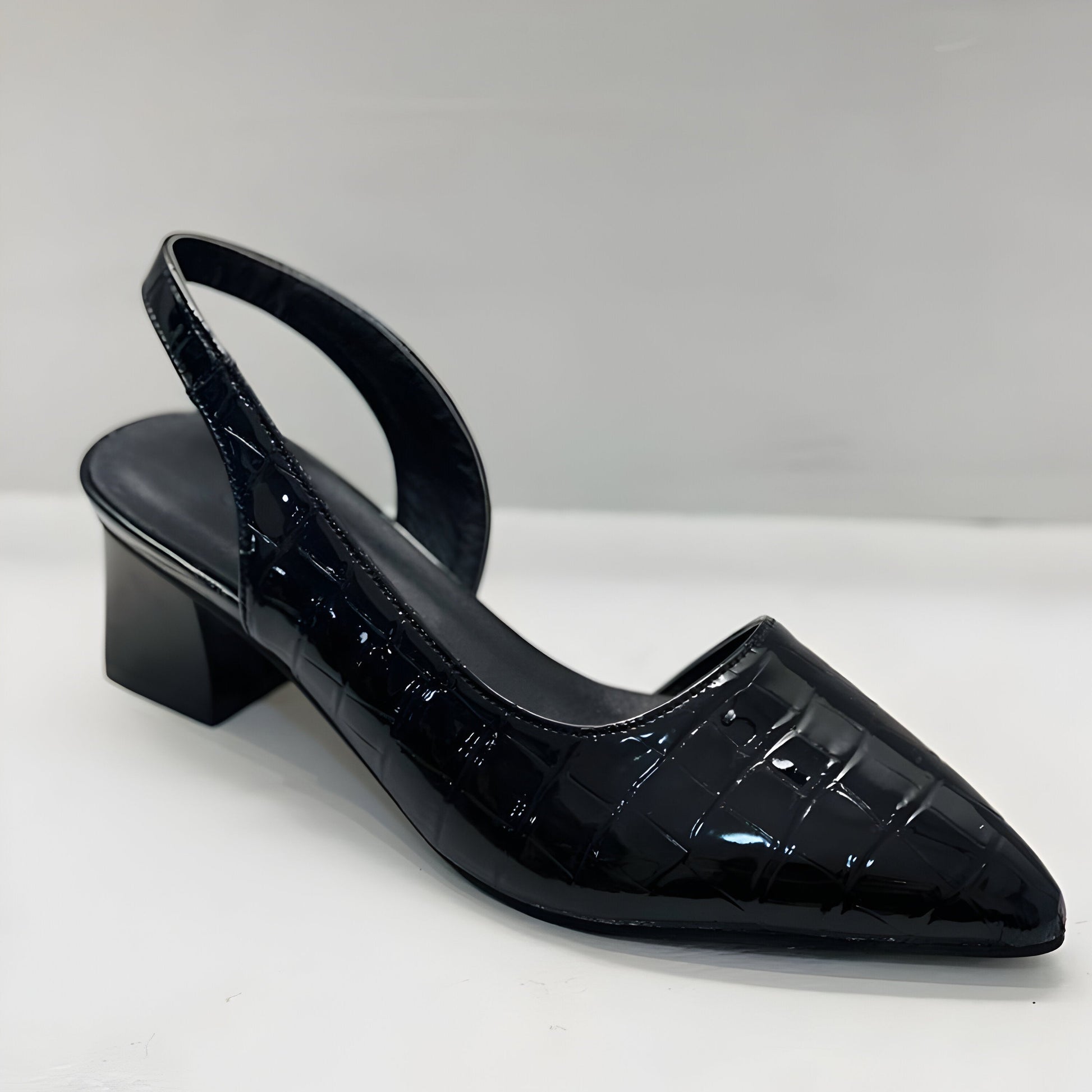 Zapatos de tacón bajo con tira trasera y punta afilada para mujer-Footwear for women-Casaluzia